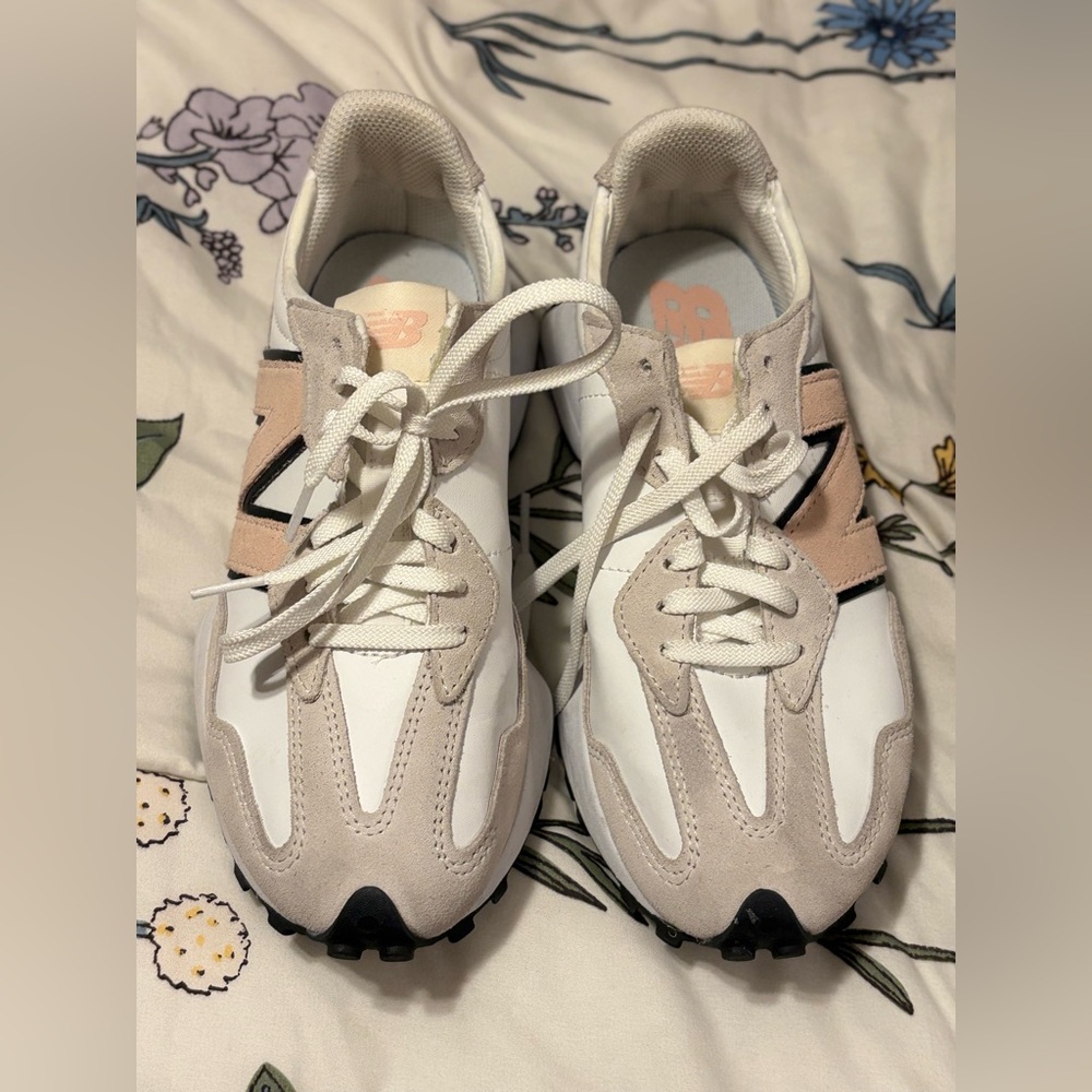 New Balance Women's White and Tan Sneakers